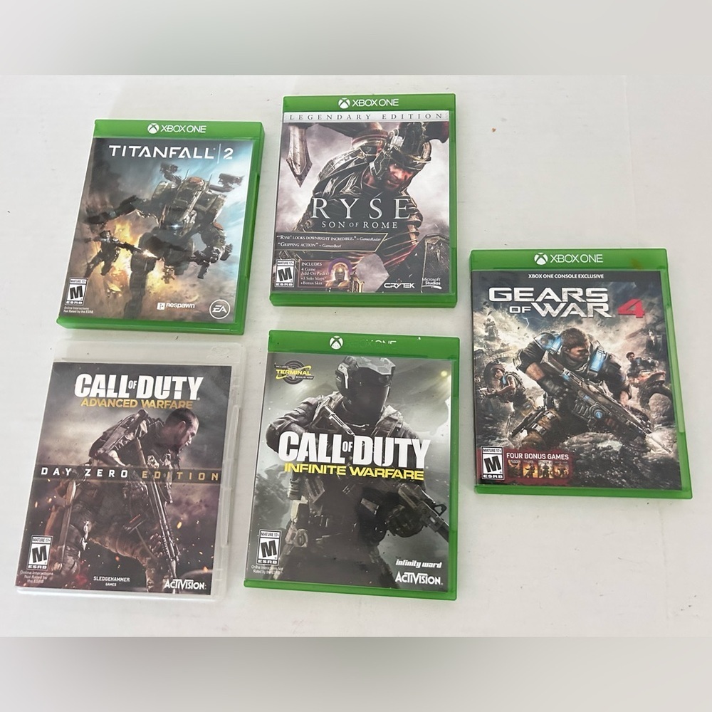 Xbox One Call of Duty Gears of War 4 Titan Fall Rise Son of Rome CD Video Games